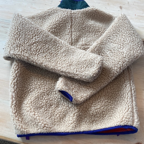 Patagonia is fleece size M - Picture 6 of 6